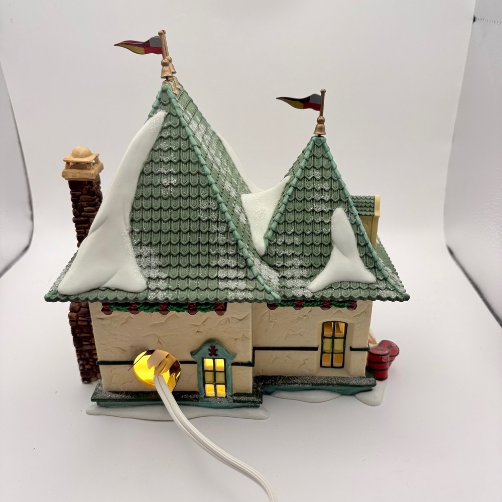 Department 56 North Pole Series Elsie's Gingerbread Shop 56398 Needs Smoke - Picture 4 of 8
